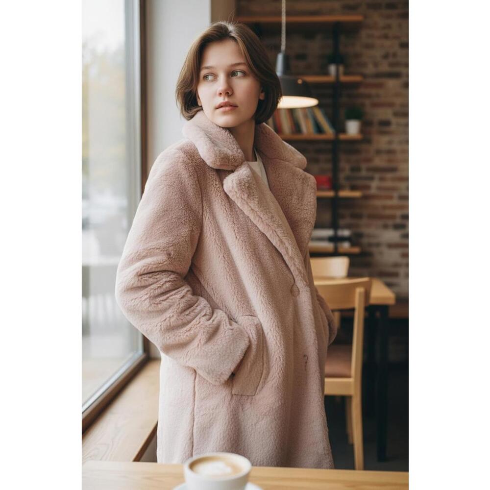 Light Pink Faux Fur Coat with‎ Collar